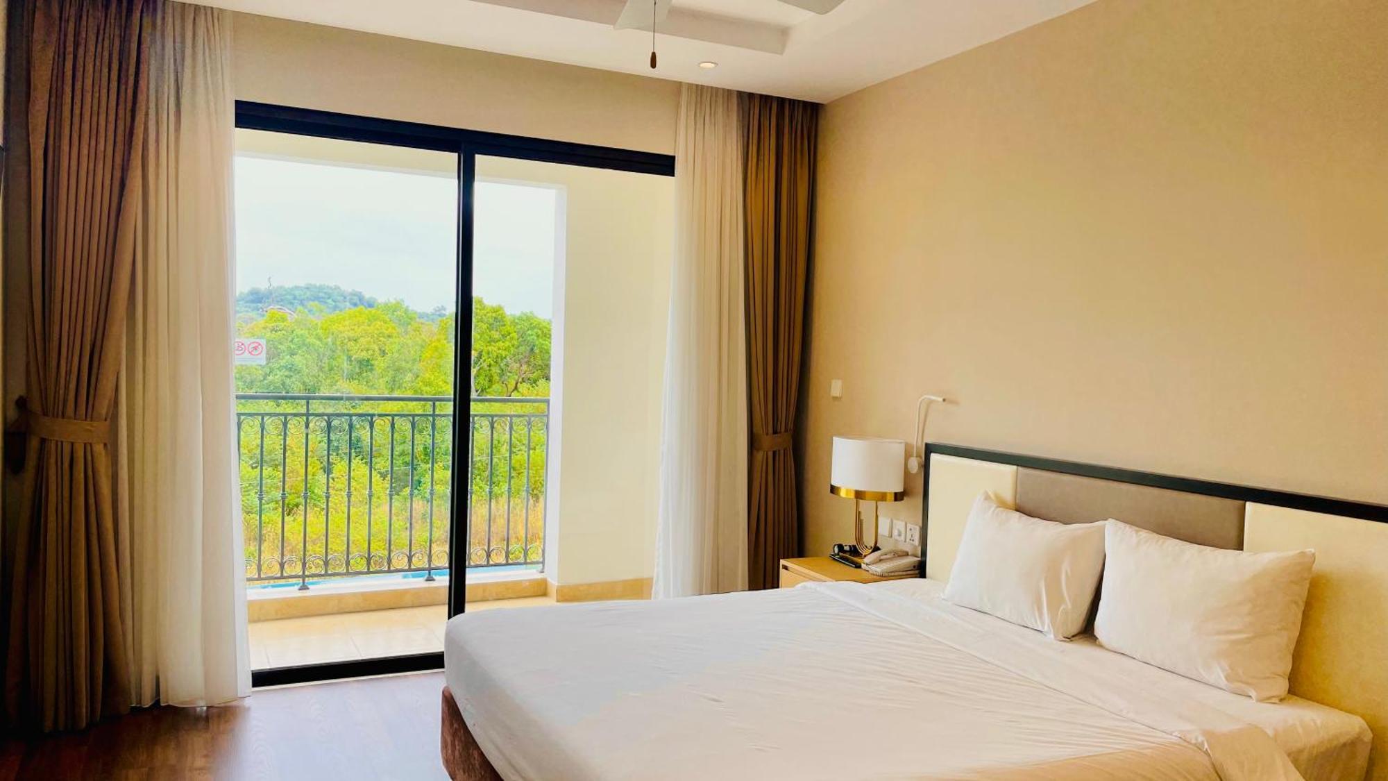 Vinholidays Fiesta Phu Quoc Exterior photo